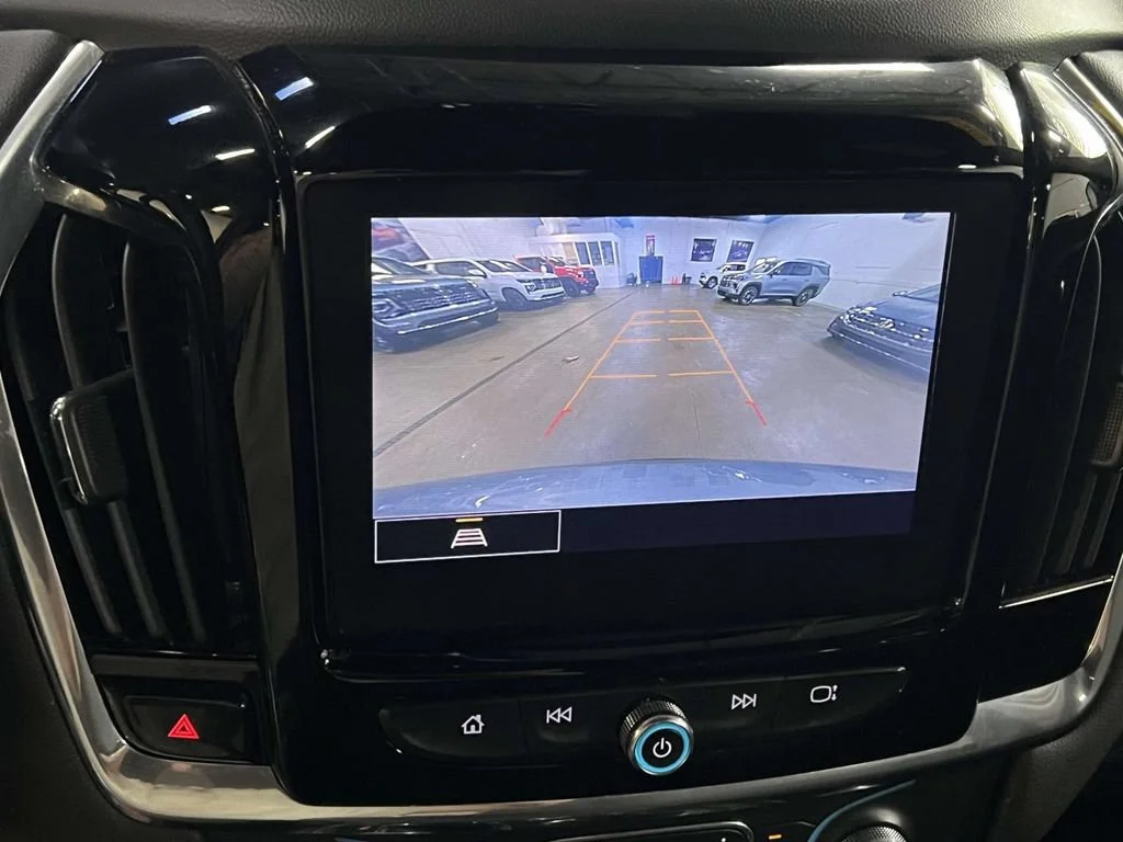Used 2023 Sterling Gray Metallic Chevrolet LT Cloth image 19