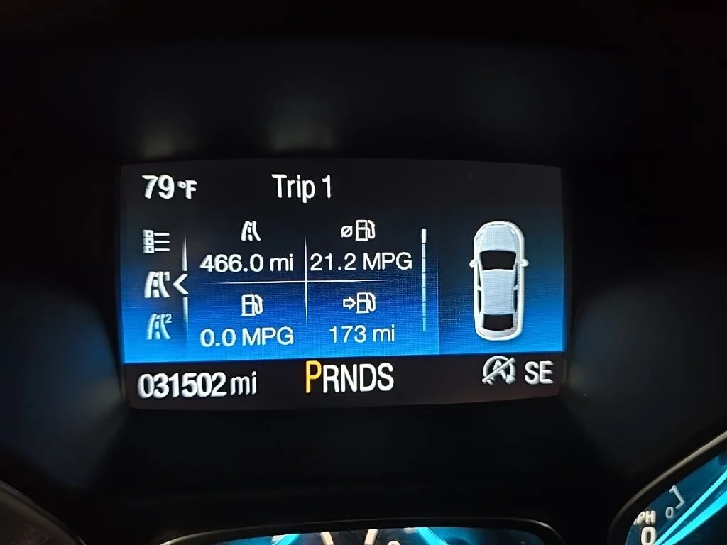 Used 2019 Black Metallic Ford SE image 26