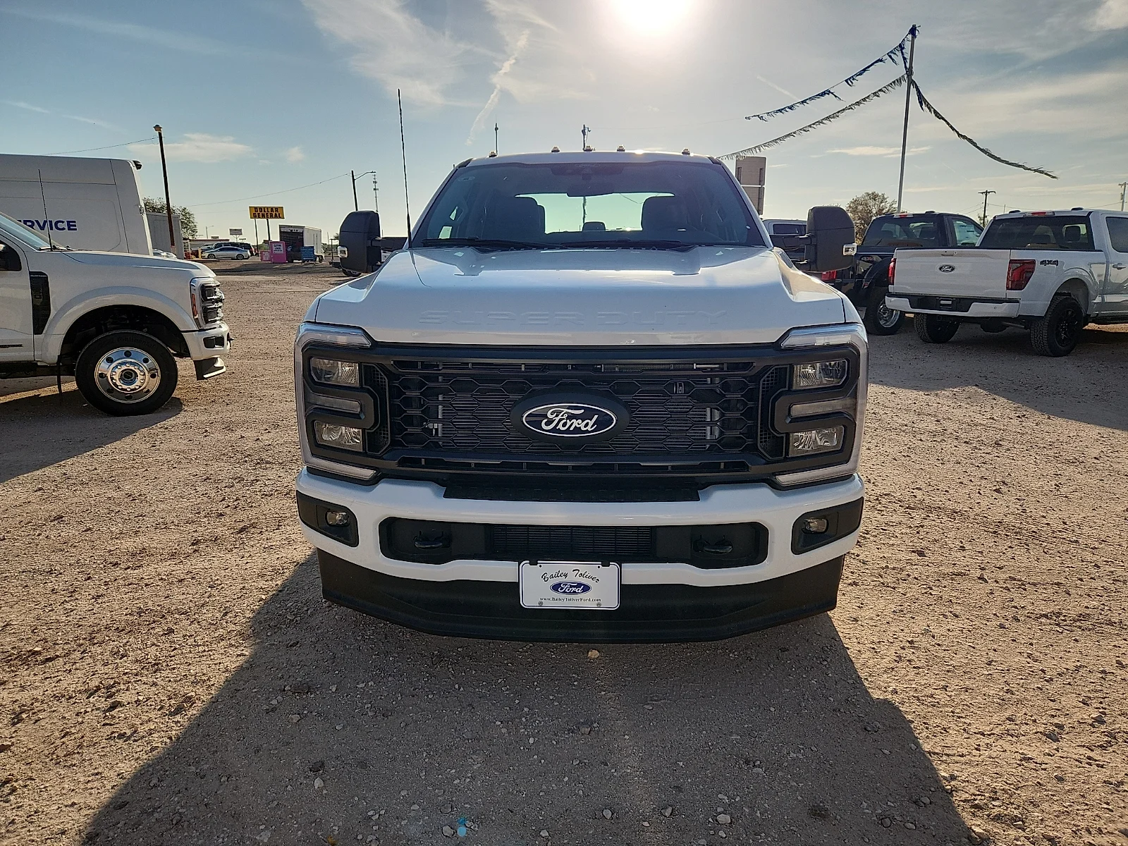 New 2027 Oxford White Ford XL image 2