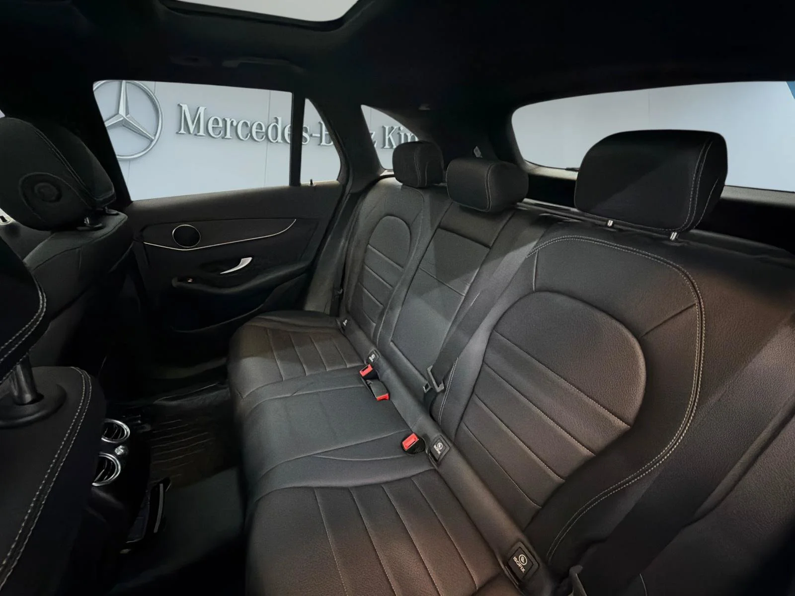Certified Used 2022 Blue Mercedes-Benz GLC 300 image 25