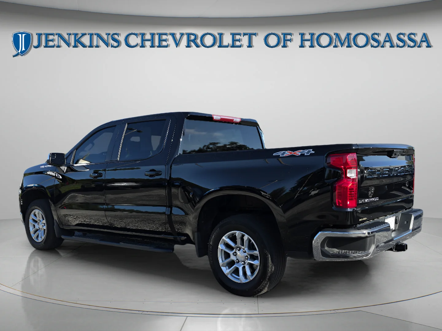 Used 2023 Black Chevrolet LT image 8