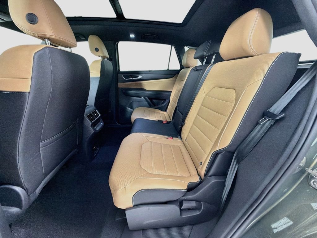New 2026 Avocado Green Pearl Volkswagen 2.0T SEL 4MOTION image 25