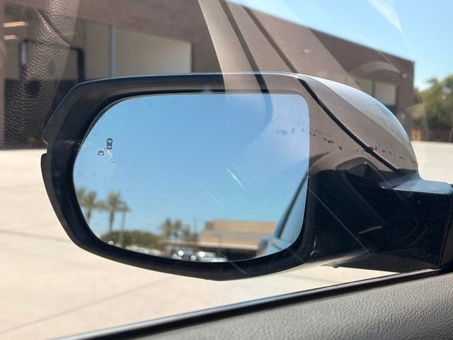 Used 2018 Lunar Silver Metallic Honda EX image 18