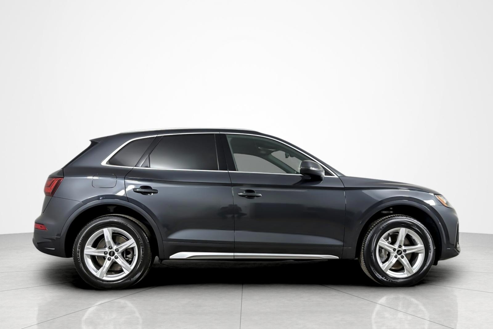 Used 2023 Manhattan Gray Metallic Audi Premium 40 TFSI quattro image 6