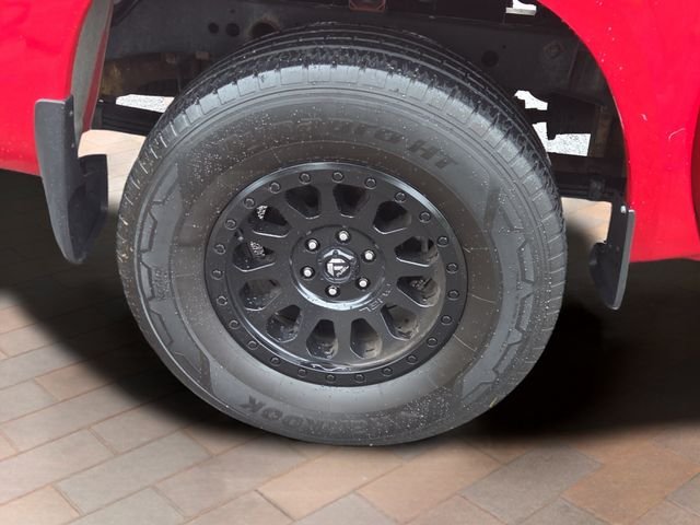 Used 2022 Red Nissan S image 4