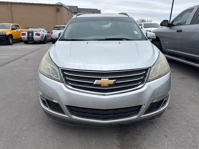 Used 2016 Chevrolet Traverse 2LT with VIN 1GNKVHKD7GJ119037 for sale in Bartlesville, OK