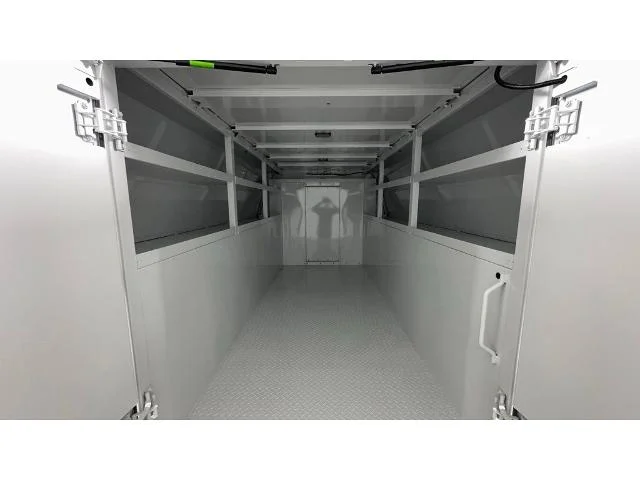 New 2025 Oxford White Ford E-350 SRW image 42