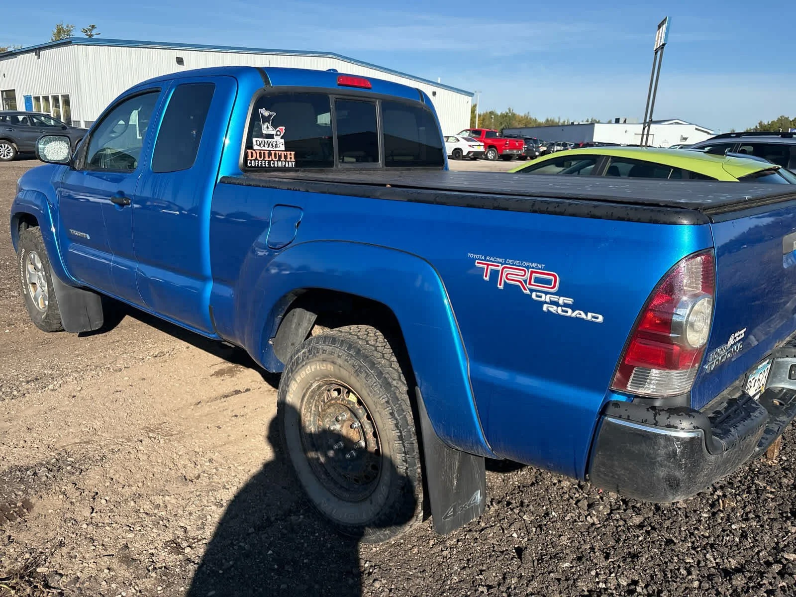 Used 2010 SPEEDWAY BLUE Toyota ACC CAB 4WD V6 AT image 12