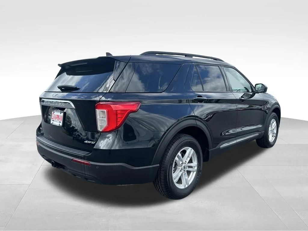 Certified Used 2024 Black Metallic Ford XLT image 5