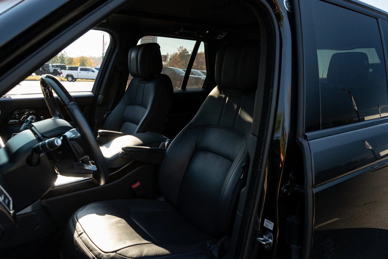 Used 2021  Land Rover Westminster image 23