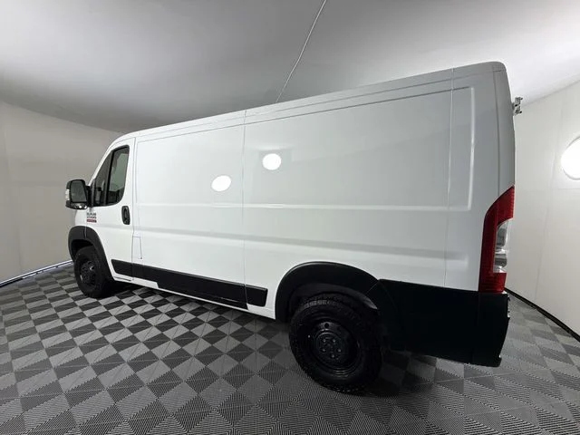 Used 2022 White Ram Base image 7