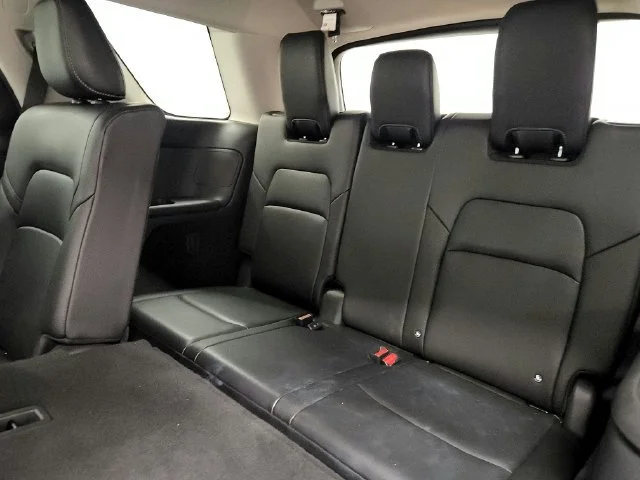Used 2025 Super Black Nissan SL image 19