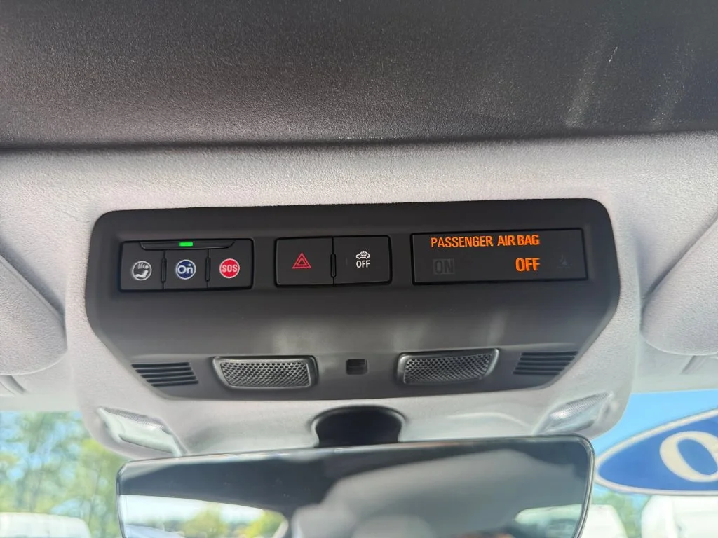 Used 2020 BLADE SILVER METALLIC Chevrolet 3LT image 39