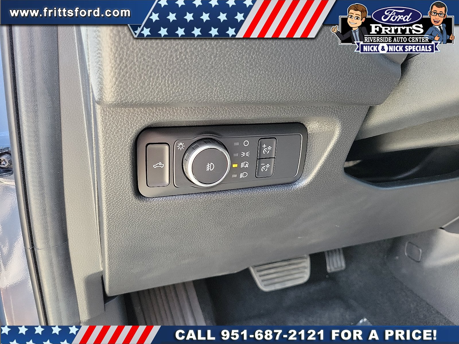 New 2025 Azure Gray Metallic Tri-coat Ford LARIAT® image 13