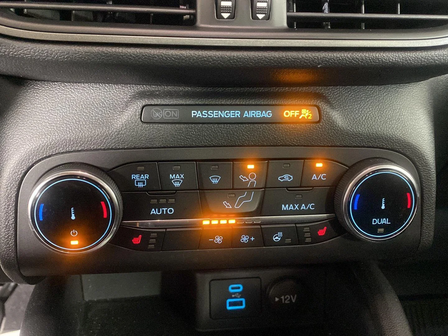 Used 2023 Cinnabar Red Ford Active image 6