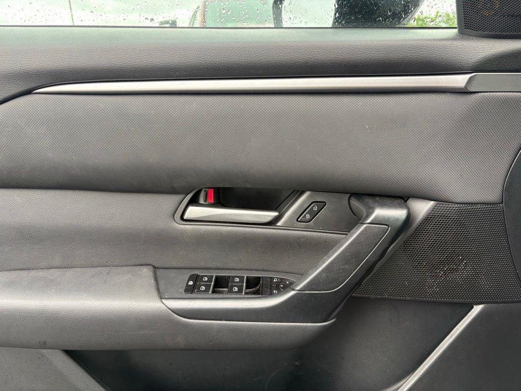 Used 2024 Pearl Mazda 2.5 S Select Package image 9