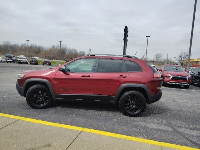 Used 2020 Red Jeep Trailhawk image 4