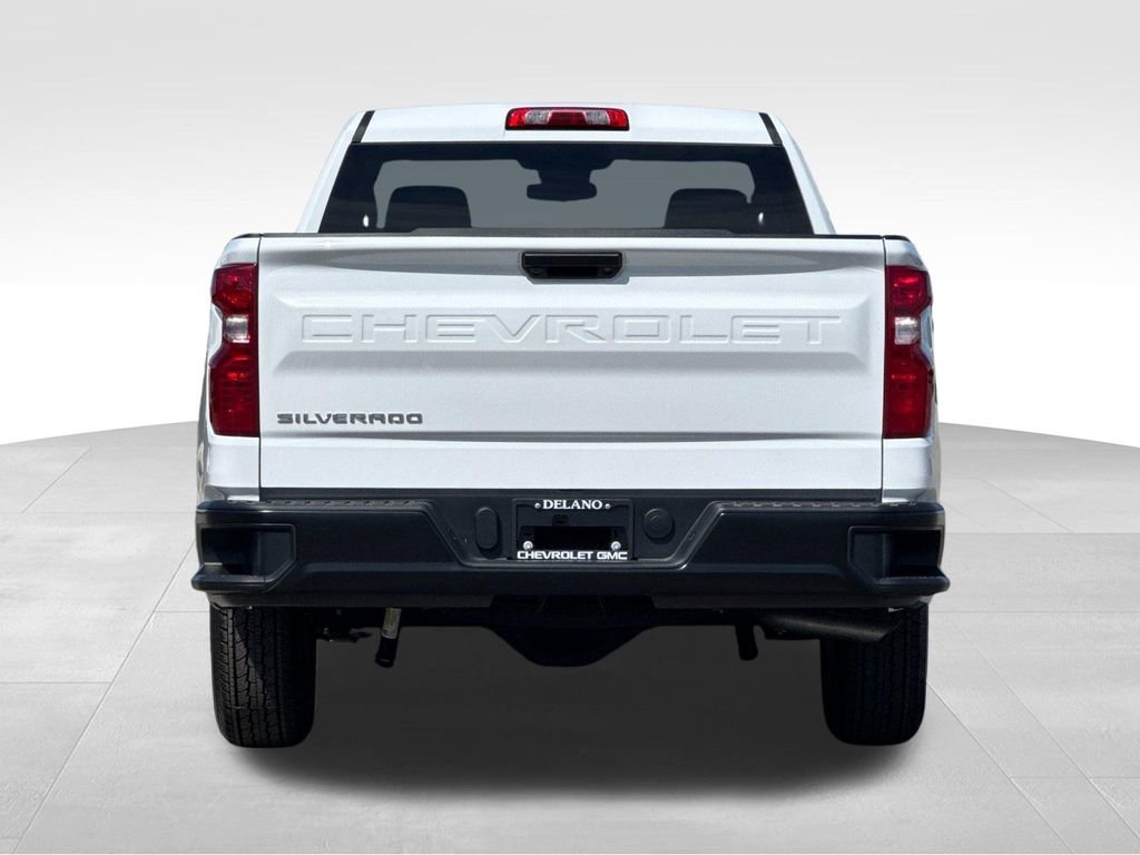 New 2026 Summit White Chevrolet WT image 4