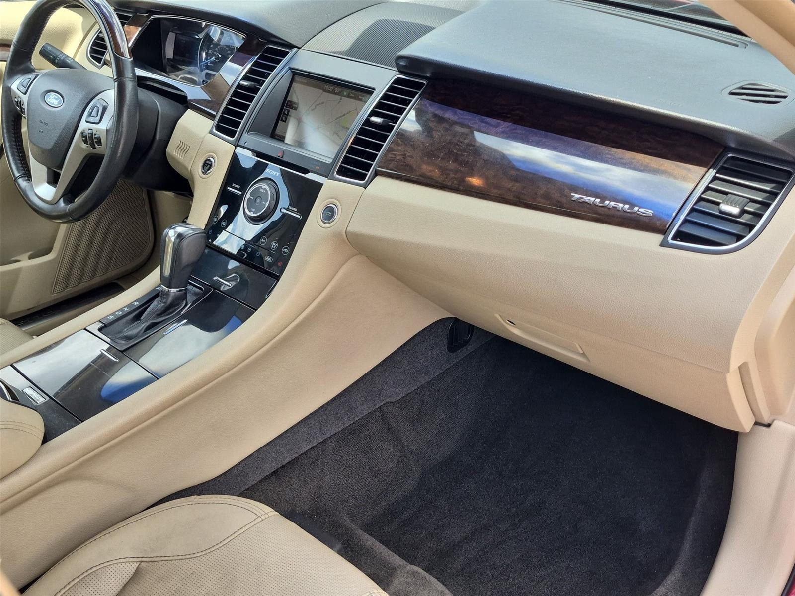 Used 2014 Sunset Metallic Ford Limited image 38