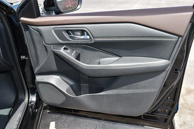 2023 Nissan Rogue SL - Photo 24