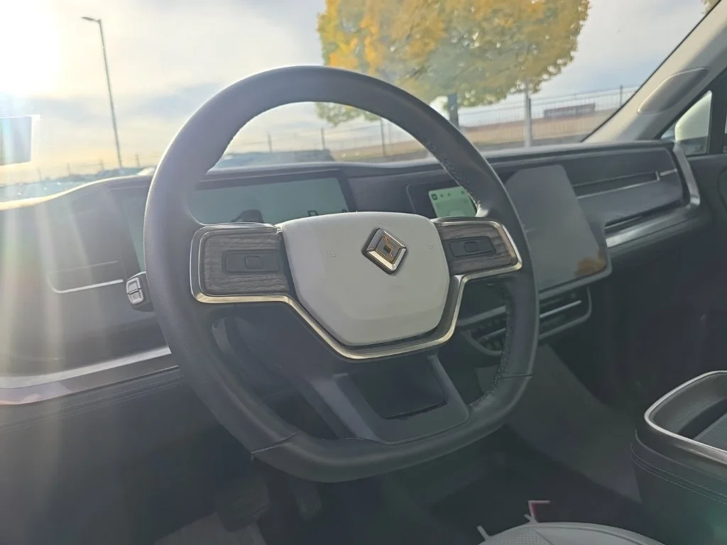 Used 2025 Glacier White Rivian Adventure Dual Motor Max Pack image 27