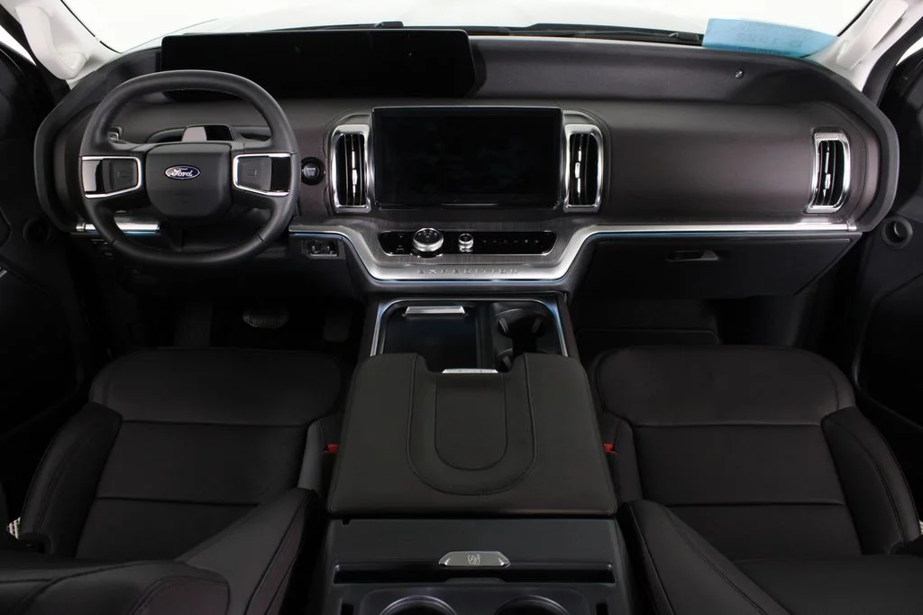 New 2026 Agate Black Metallic Ford Platinum image 26