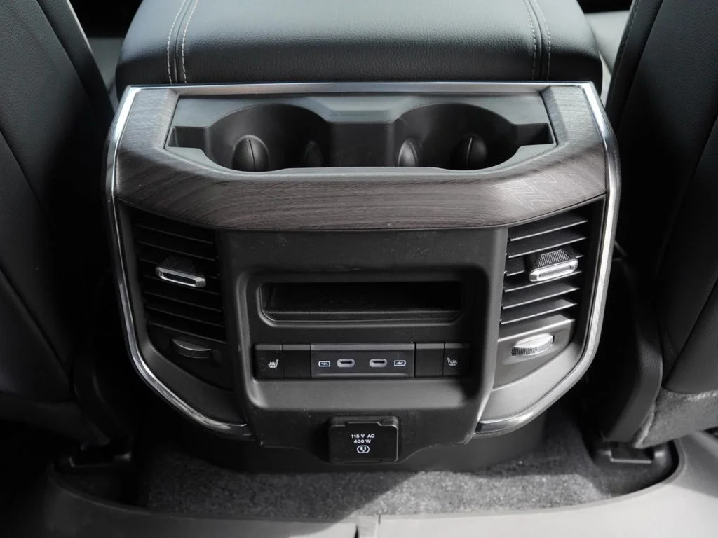 New 2026 Ivory White Tri-Coat Pearl-Coat Exterior Paint RAM Laramie image 23