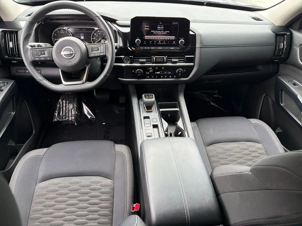 2023 Nissan Pathfinder SV - Photo 14