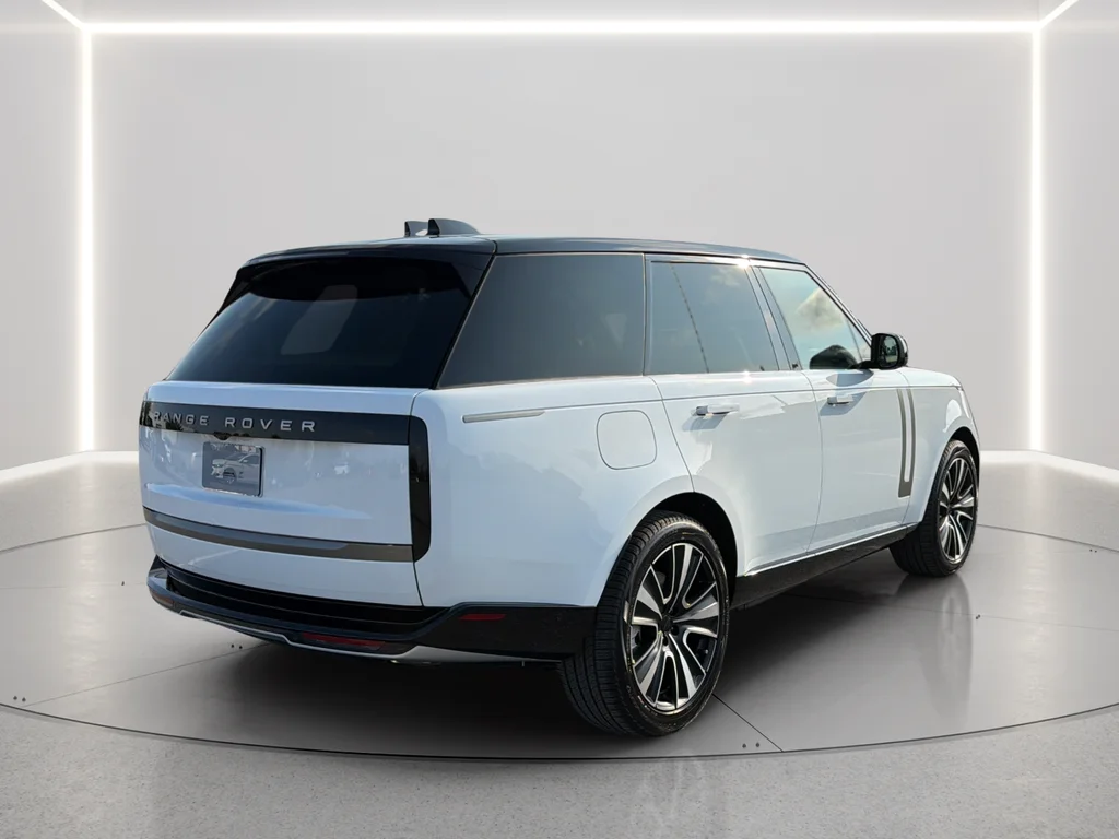 Used 2026 White Land Rover SE image 16