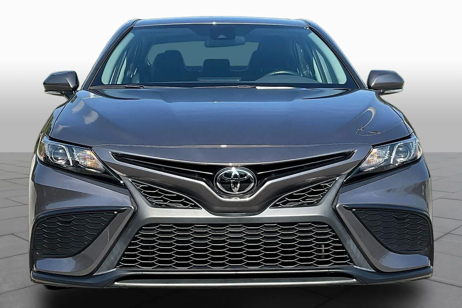 Used 2023 Predawn Gray Mica Toyota SE image 4