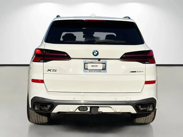 New 2026 Alpine White BMW xDrive50e image 4