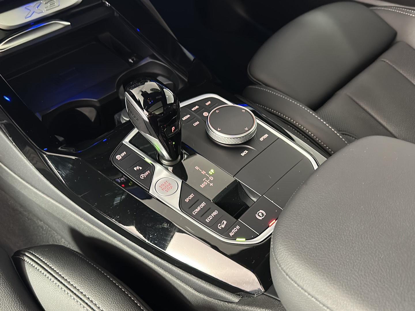 Used 2024 Phytonic Blue Metallic BMW xDrive30i image 20