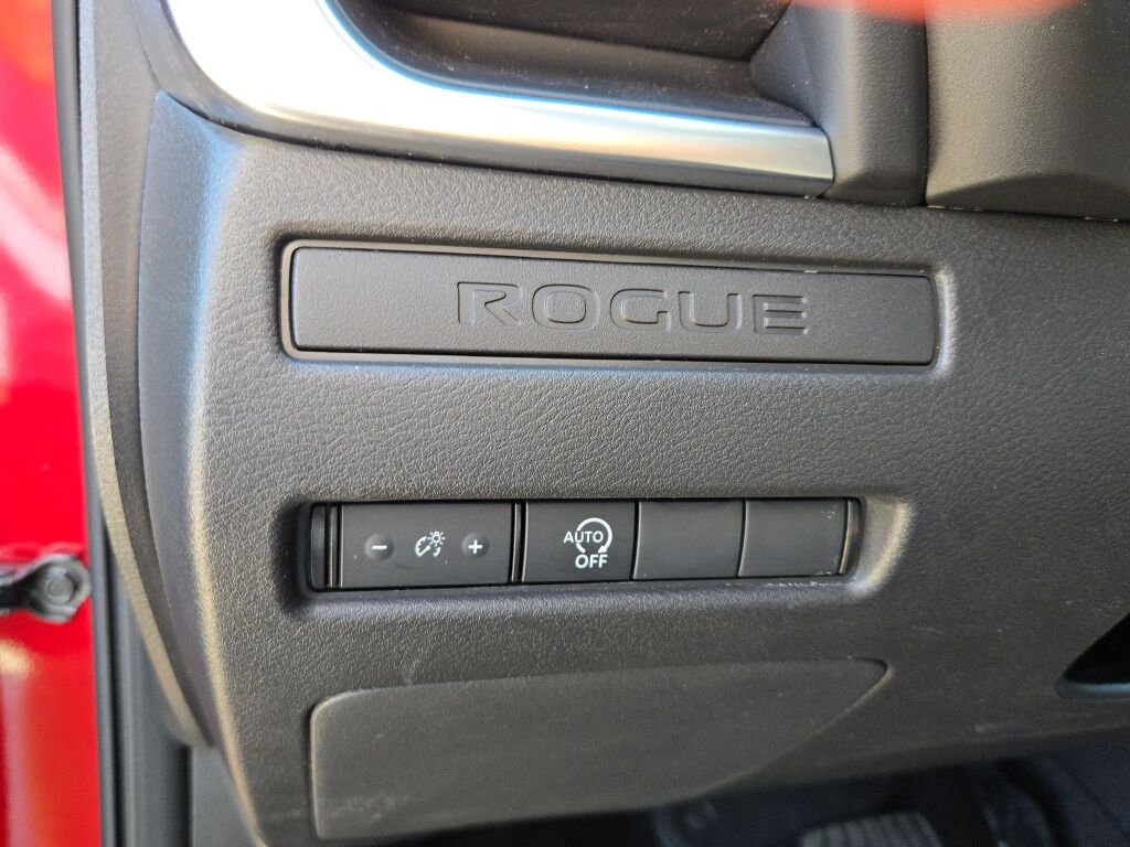 2025 Nissan Rogue S - Photo 22