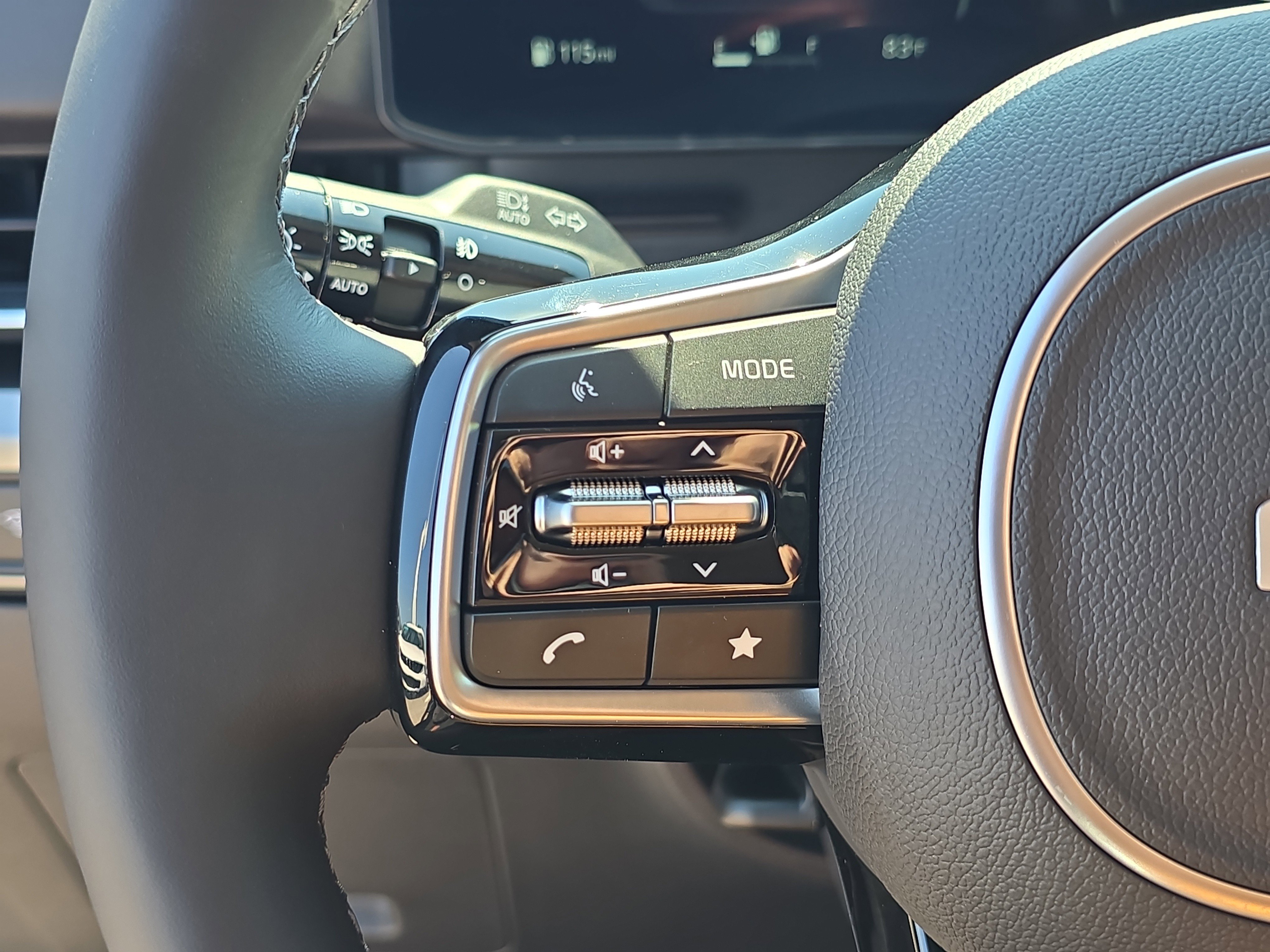 New 2026 Aurora Black Pearl Kia SX Prestige image 32