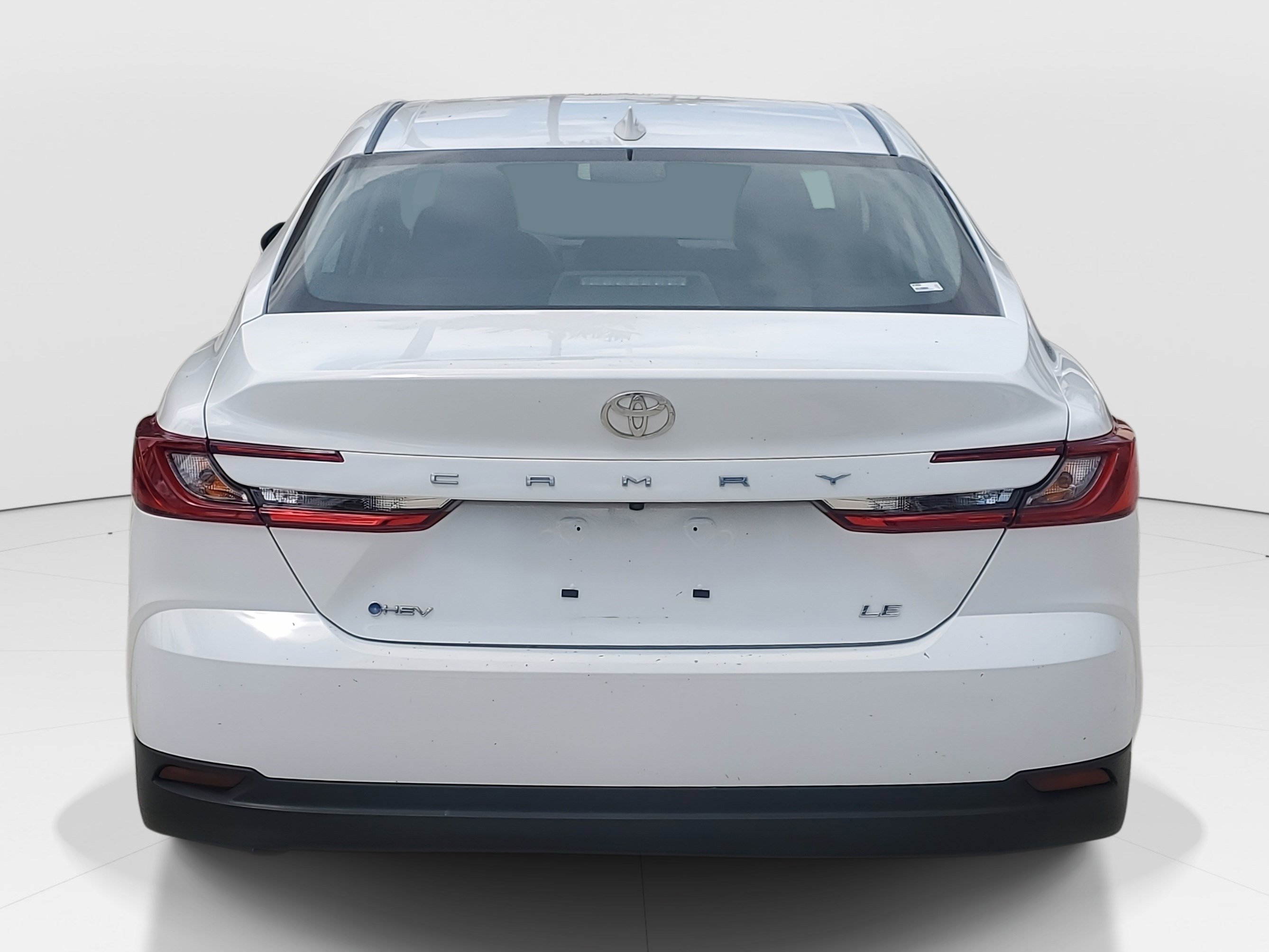 Used 2025 Ice Toyota LE image 4
