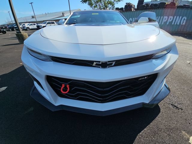 Used 2017 SUMMIT WHITE Chevrolet ZL1 image 33