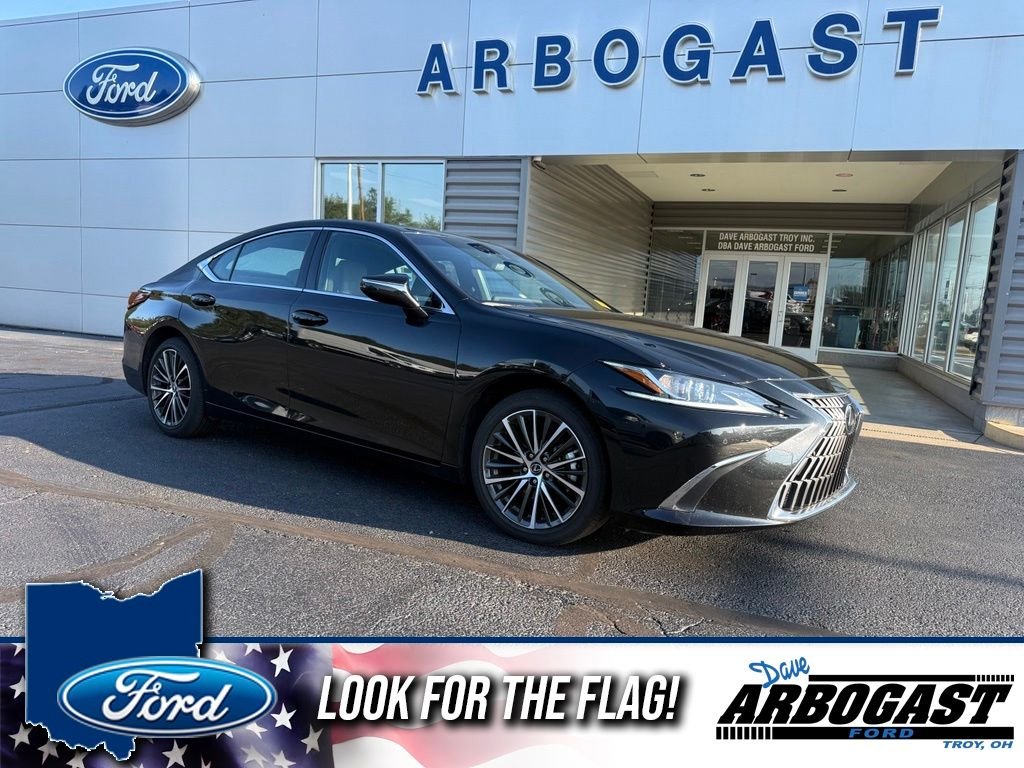 2025 Lexus ES