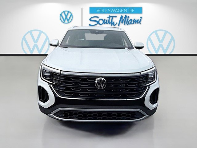 New 2026 Opal White Pearl Volkswagen 2.0T SE W/TECHNOLOGY image 2