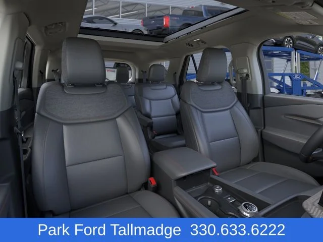 New 2026 Star White Metallic Tri-Coat Ford Active image 10