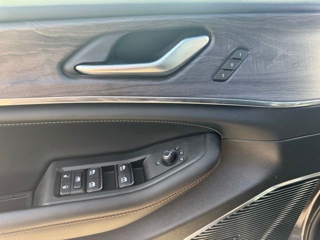 2025 Jeep Grand Cherokee Overland 4xe - Photo 14