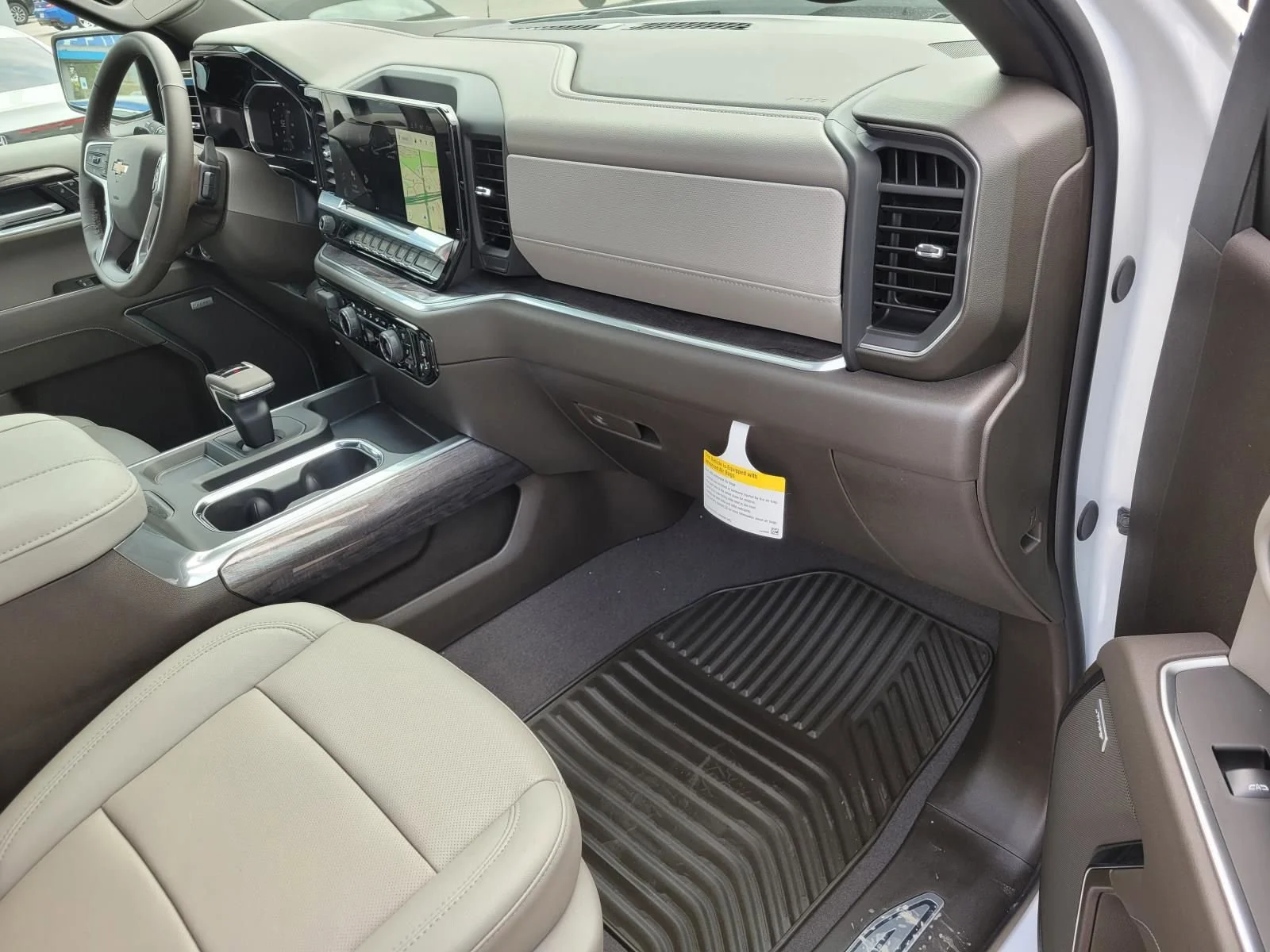 2026 Chevrolet Silverado 1500 LTZ - Photo 6