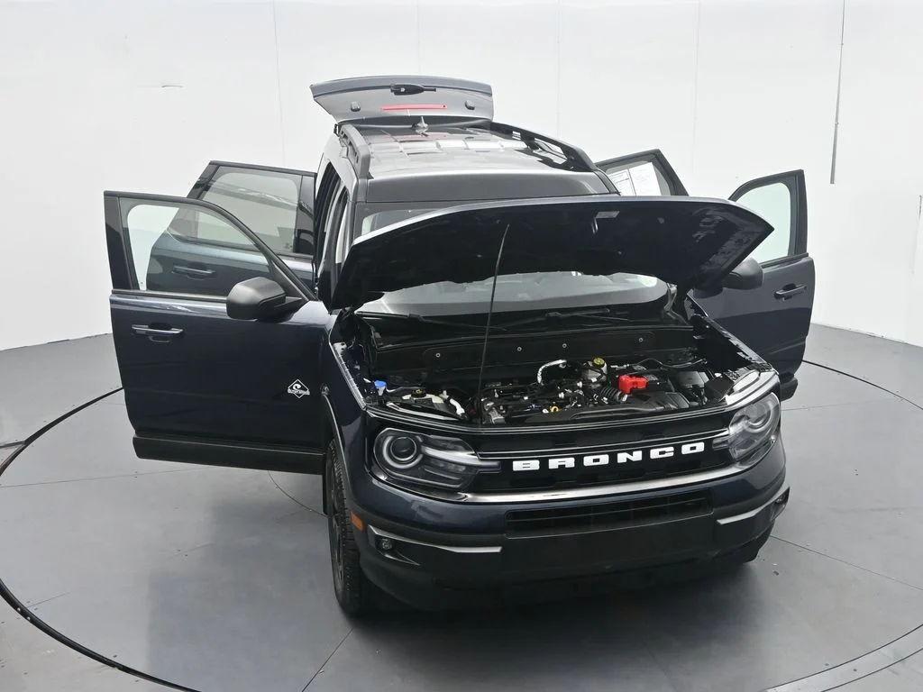 Used 2022 Blue Metallic Ford Outer Banks image 53