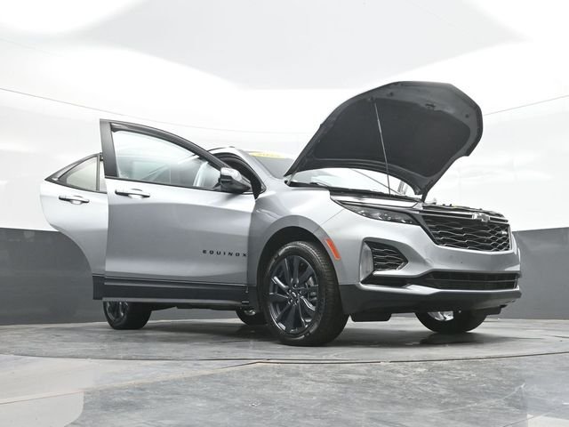 Used 2024 Gray Chevrolet RS image 32