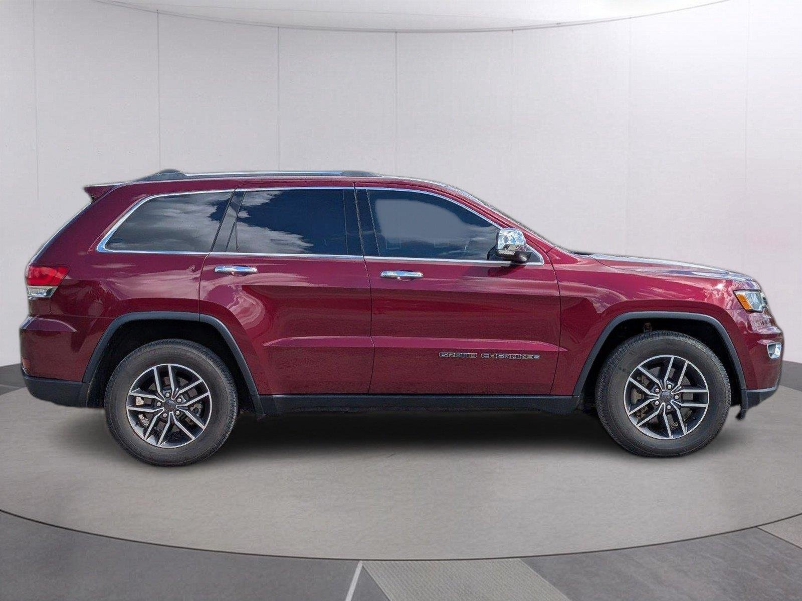 Used 2021 Velvet Red Pearlcoat Jeep Limited image 8