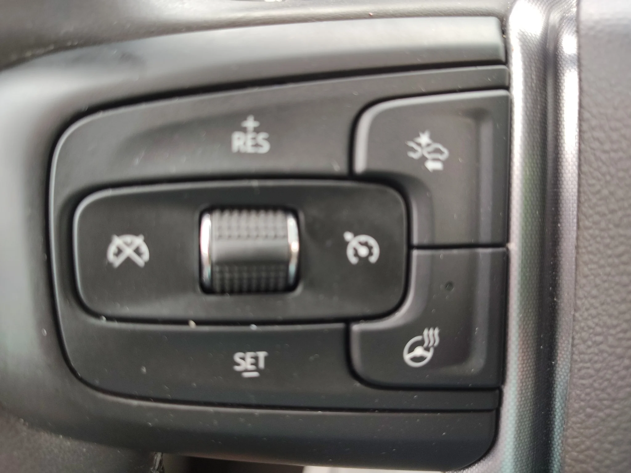 Used 2024 Frost GMC SLT image 19