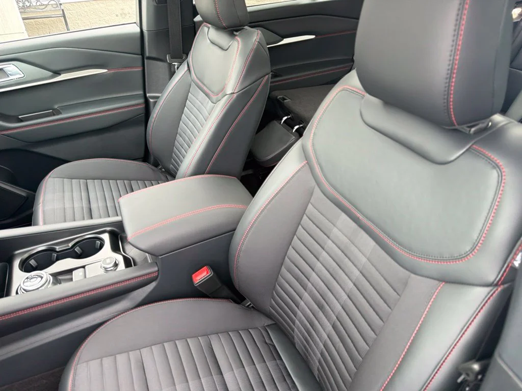 New 2027 Carbonized Gray Metallic Ford ST-Line image 10