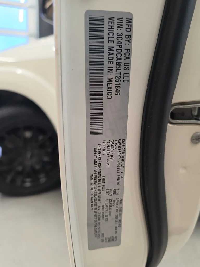 Used 2020 White Dodge SE image 37