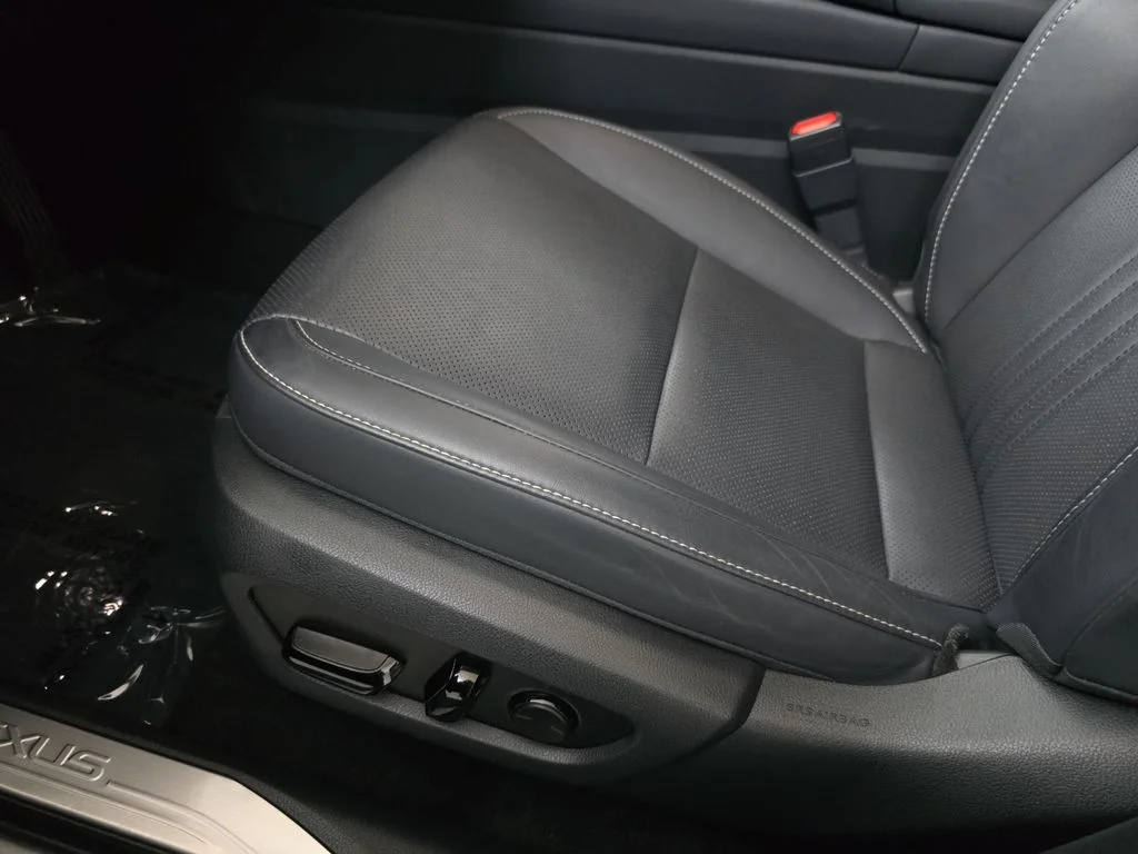 Used 2024 Silver Lexus 350 Base image 30