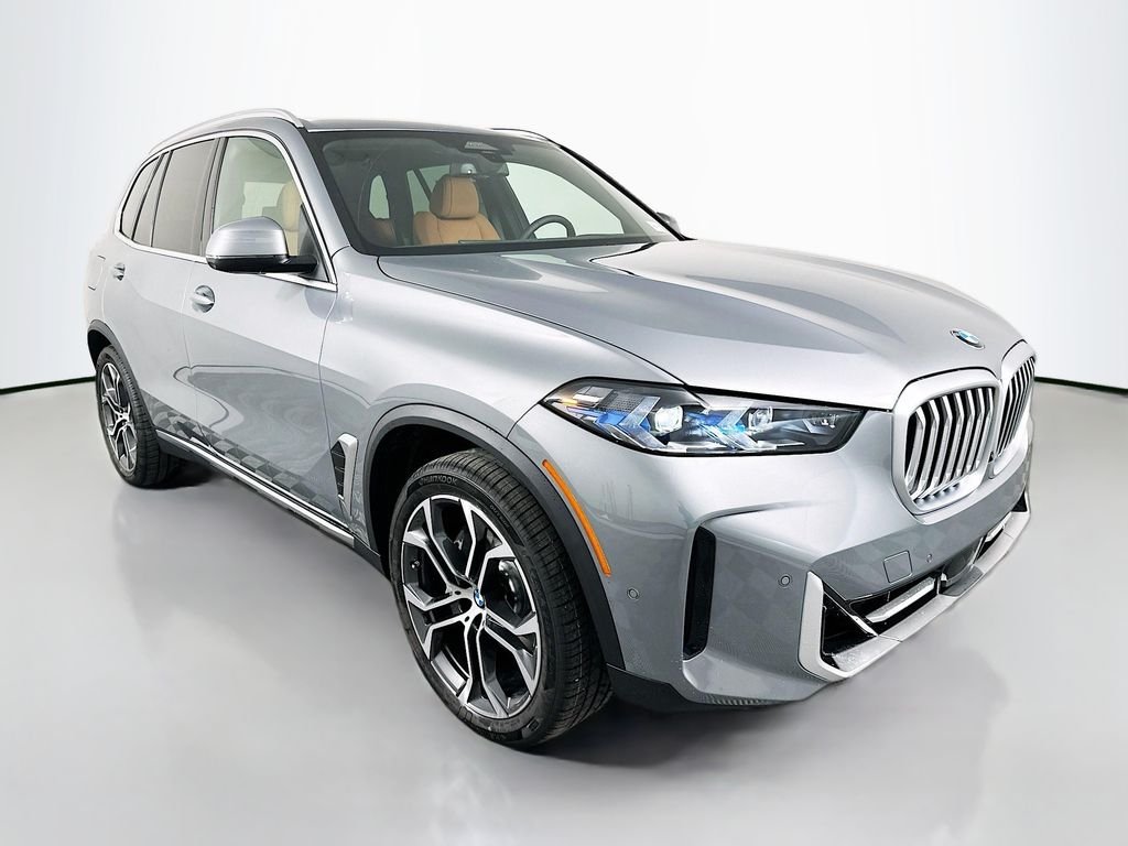 New 2026 Gray Metallic BMW xDrive40i image 3