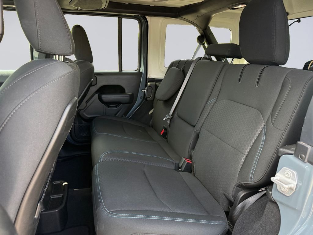 Used 2025 Gray Jeep Rubicon 4xe image 17